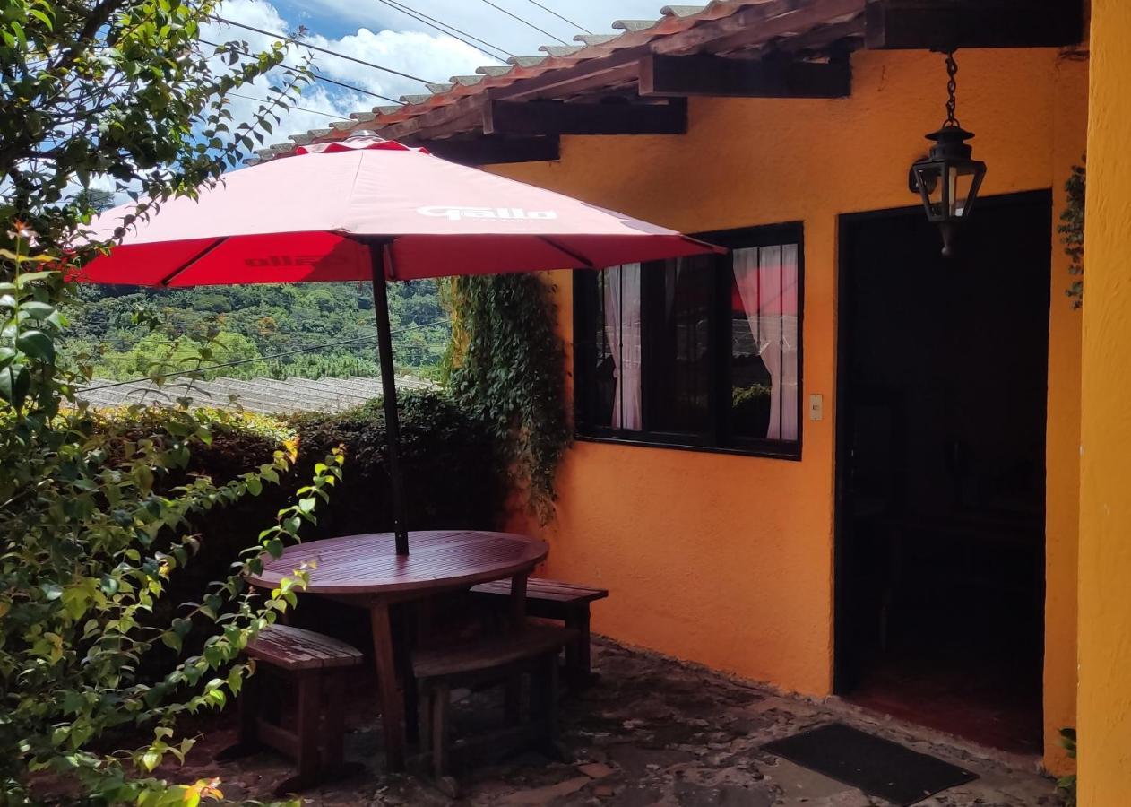 Hotel Toliman San Lucas Tolimán Exterior foto